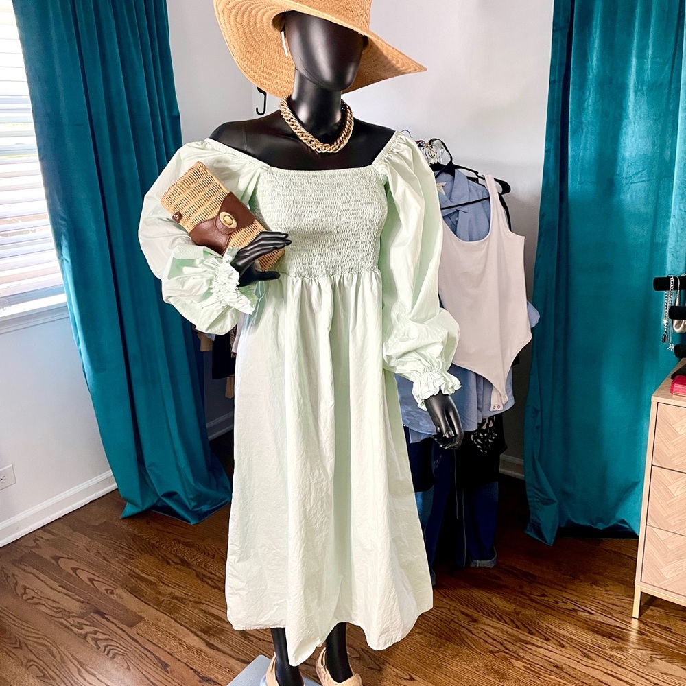Missguided Off the Shoulder Sleeper Dress Look size 12